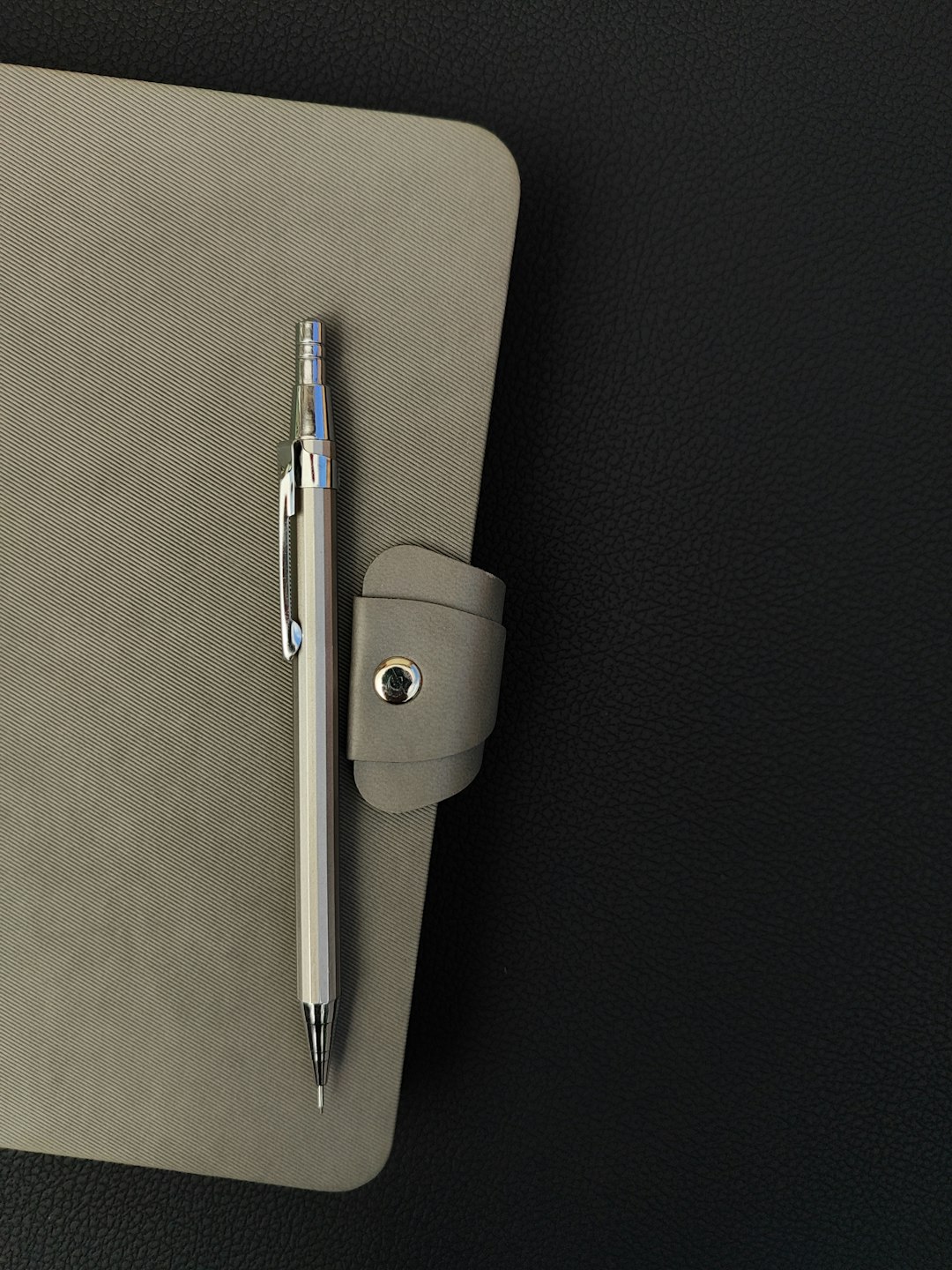 professional pen features